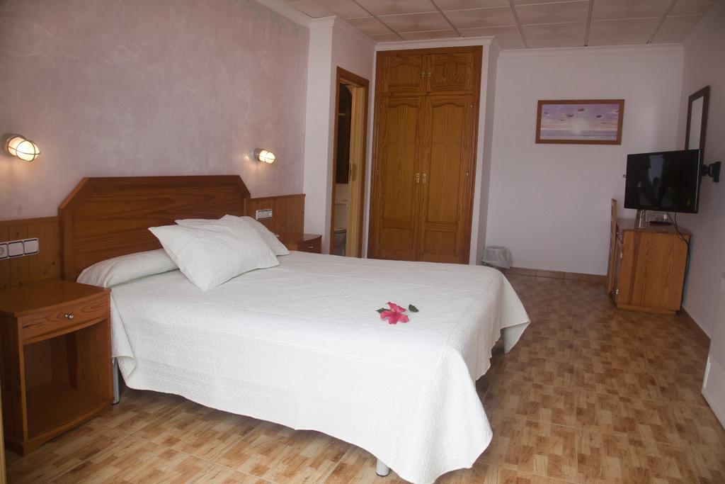 Hostal Mar de Frente Los Canos De Meca Kamer foto