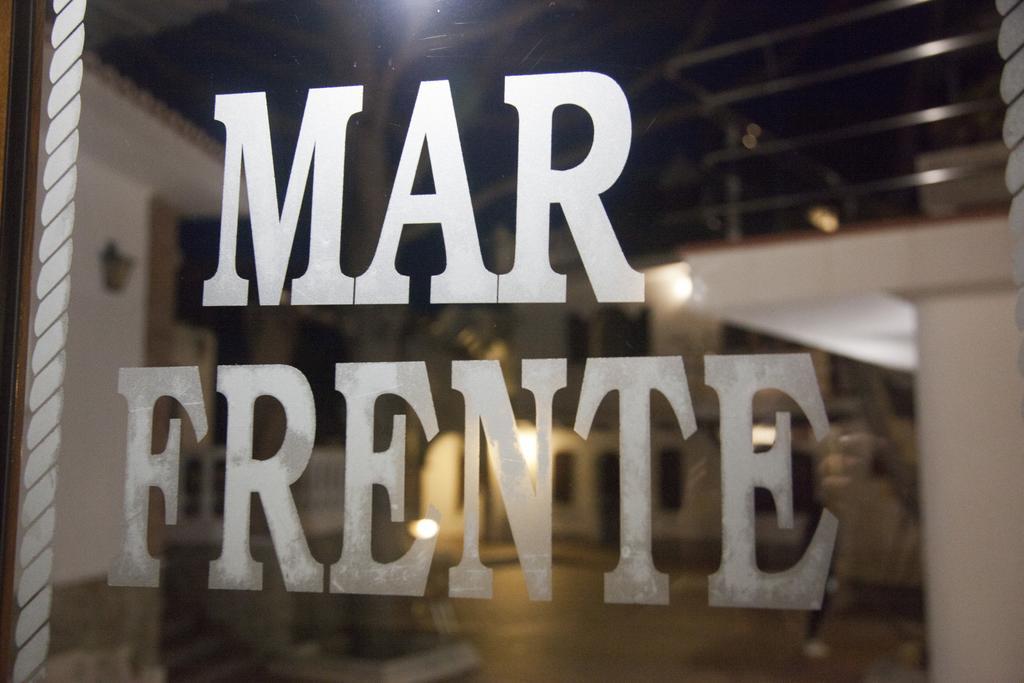 Hostal Mar de Frente Los Canos De Meca Buitenkant foto