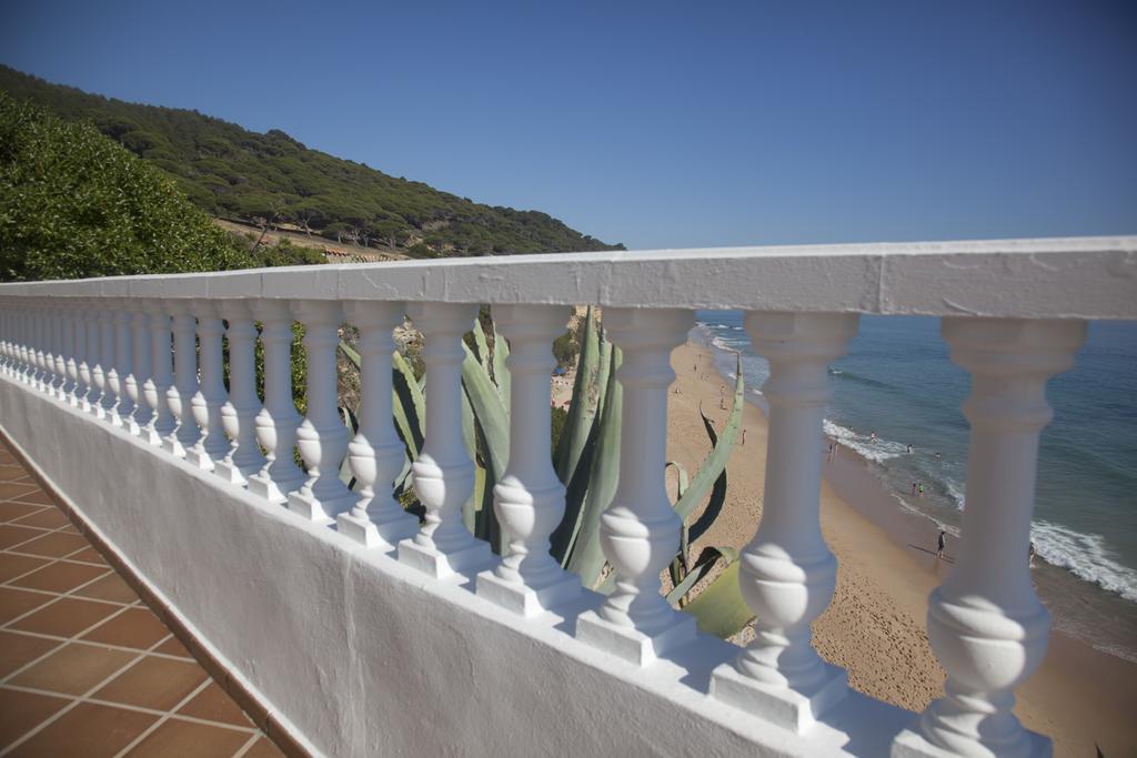 Hostal Mar de Frente Los Canos De Meca Buitenkant foto