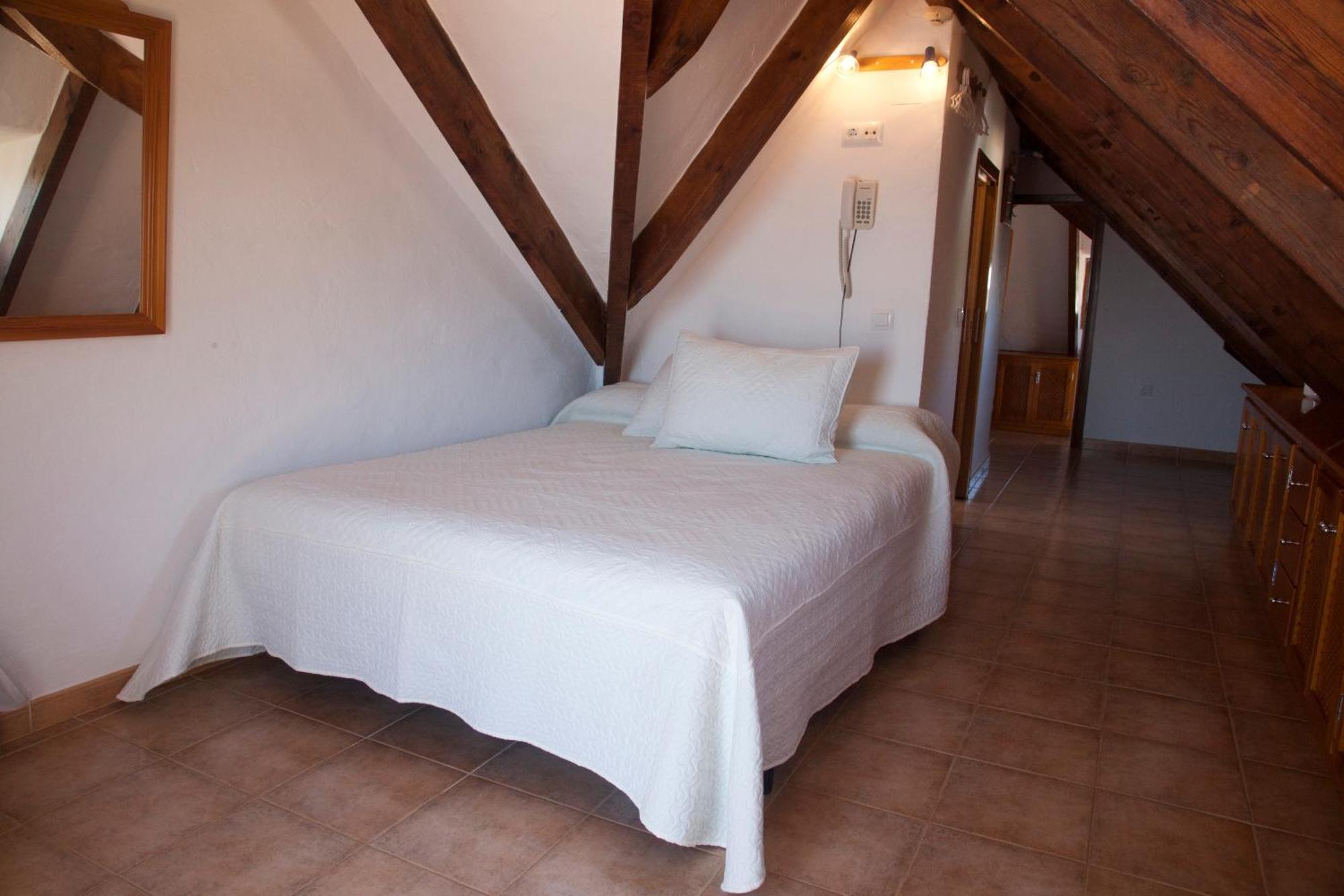 Hostal Mar de Frente Los Canos De Meca Buitenkant foto